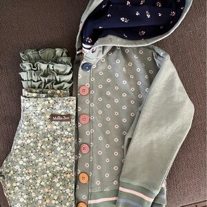 Matilda Jane Green Floral Button-Up Hoodie and leggings. 6 worn once